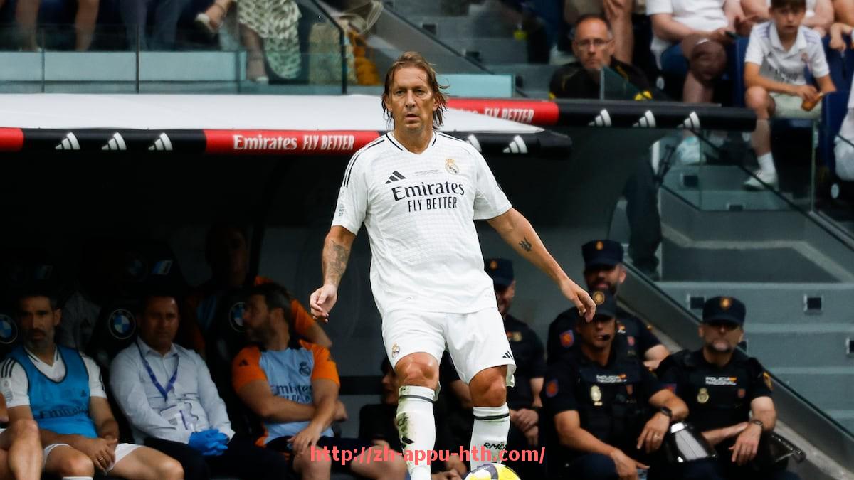 华体会hth官方网站下载-法甲赛季进攻端亮点：法甲赛季进攻端最精彩的表现与球员