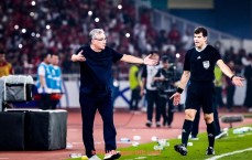 华体会hth官方网站下载-紫色英超球衣设计及球迷喜爱原因